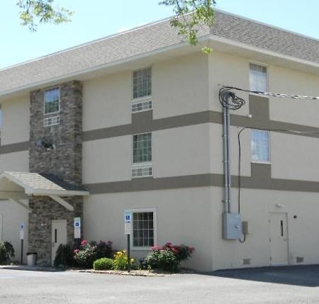 Gamble Farm Inn And Suites Jersey Shore Екстериор снимка